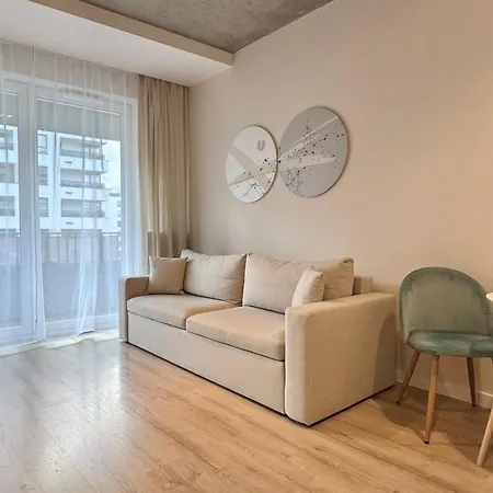 Apartamento Komputerowa Airport And Business District