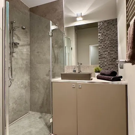 Apartament Nastrojowy 2 Pokojowy 6 Min Od Lotniska
