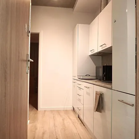Komputerowa Airport And Business District Apartamento *