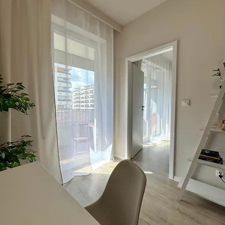 Komputerowa Airport And Business District